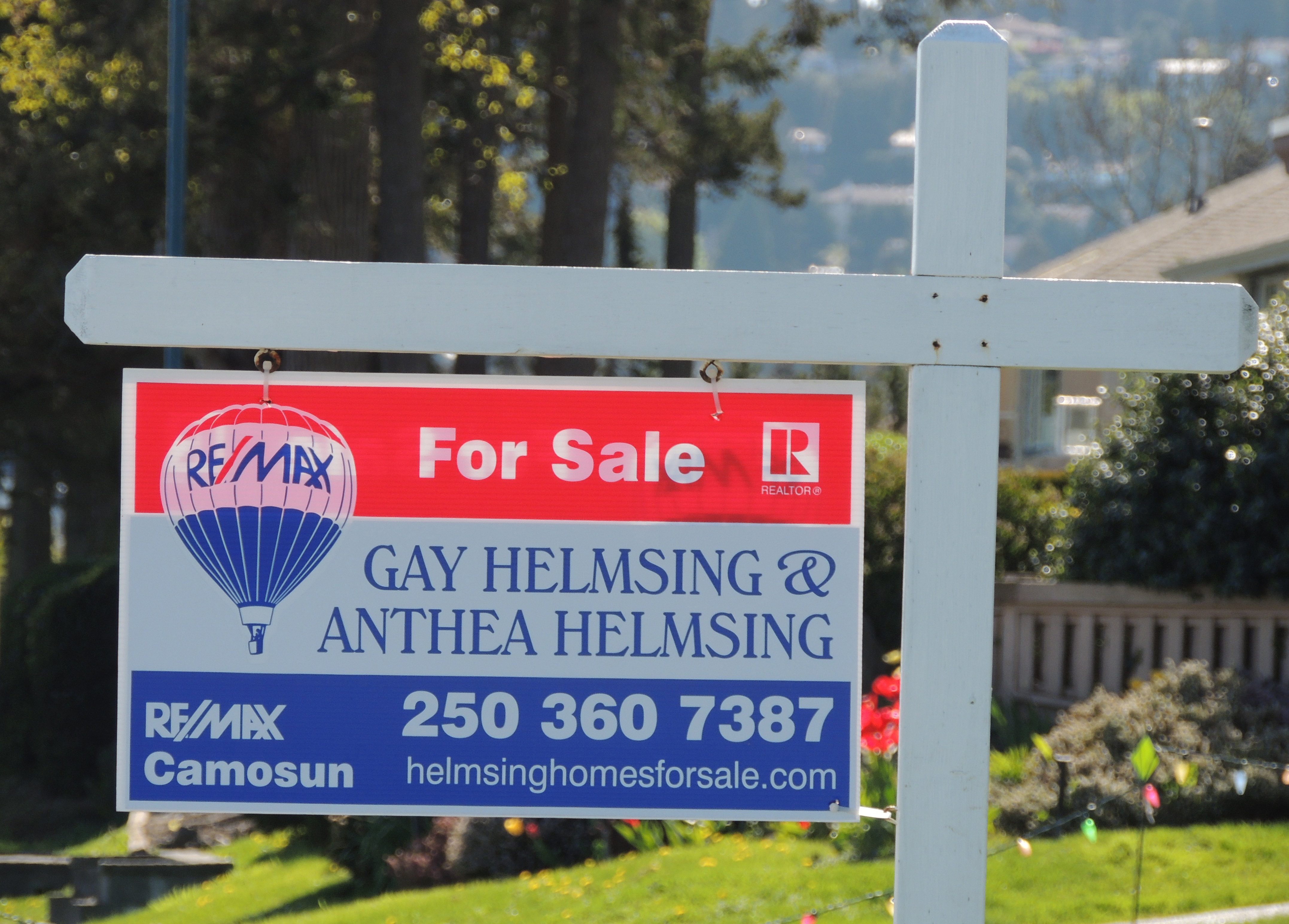 For Sale Anthea Helmsing & Gay Helmsing | Helmsinghomesforsale.com | Victoria BC | Sidney BC