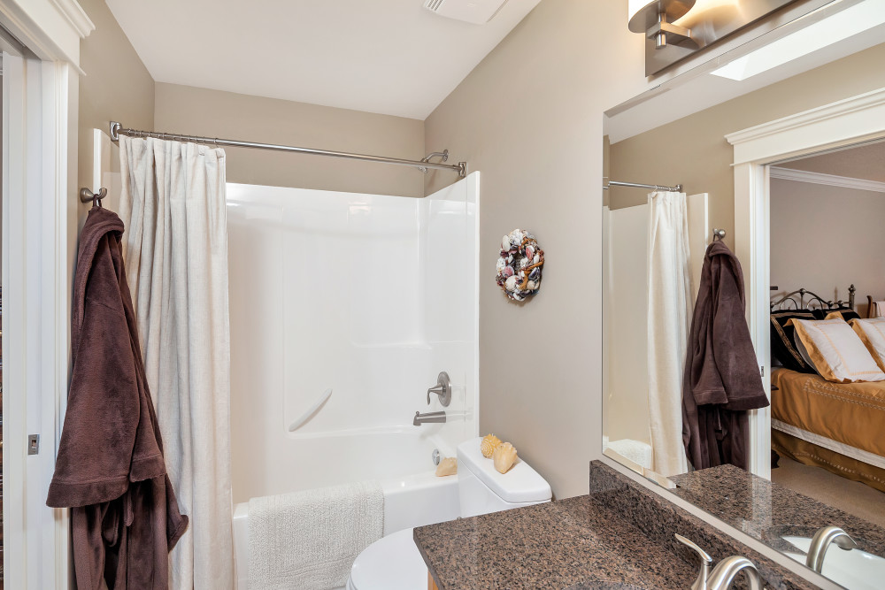 9458 Lochside Drive | Sidney, BC | Gay Helmsing & Anthea Helmsing | www.helmsinghomesforsale.com