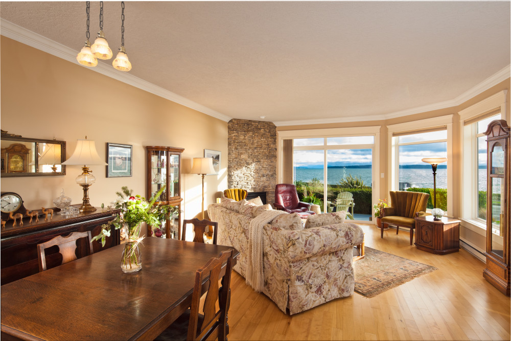 9458 Lochside Drive | Sidney, BC | Gay Helmsing & Anthea Helmsing | www.helmsinghomesforsale.com